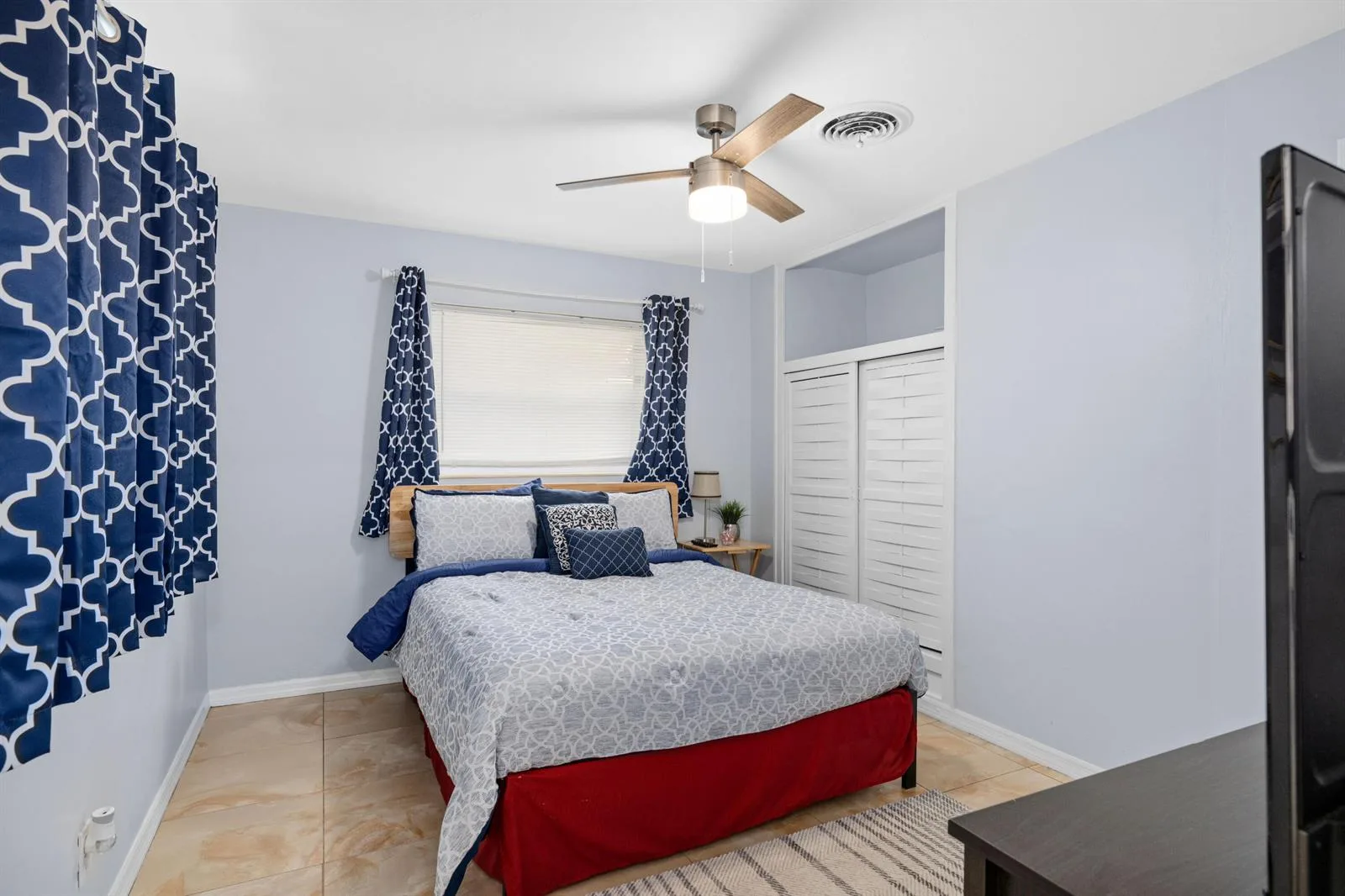 336 S CHILLINGWORTH Drive, West Palm Beach, FL 33409 photo 10