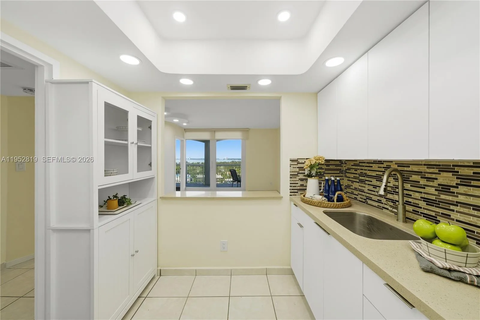 5401 Collins Ave # 1129, Miami Beach, FL 33140 photo 8