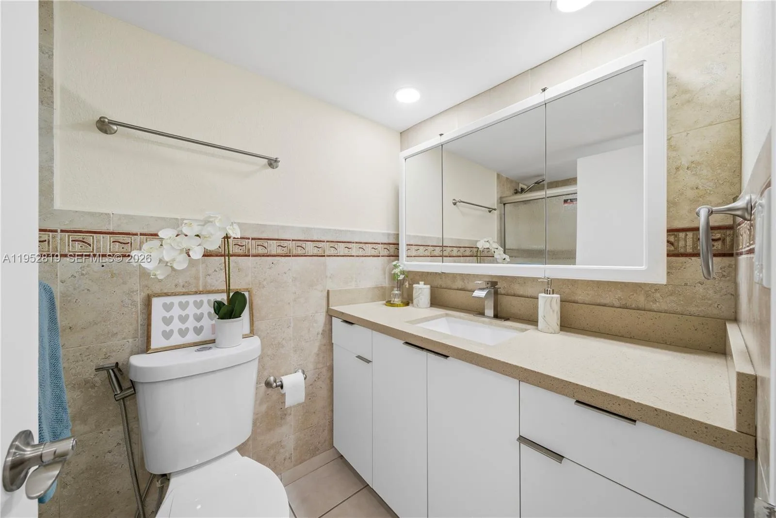 5401 Collins Ave # 1129, Miami Beach, FL 33140 photo 9