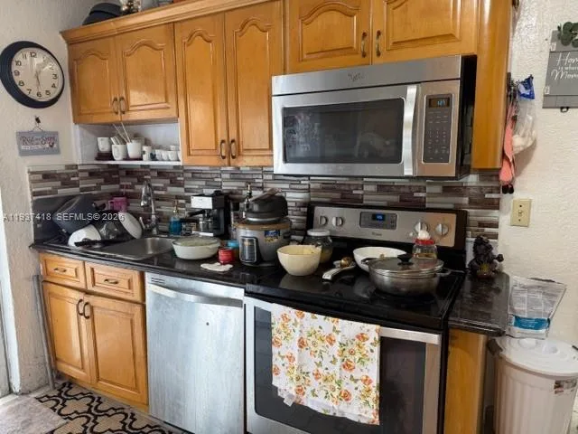 832 E 20th St, Hialeah, FL 33013 photo 5