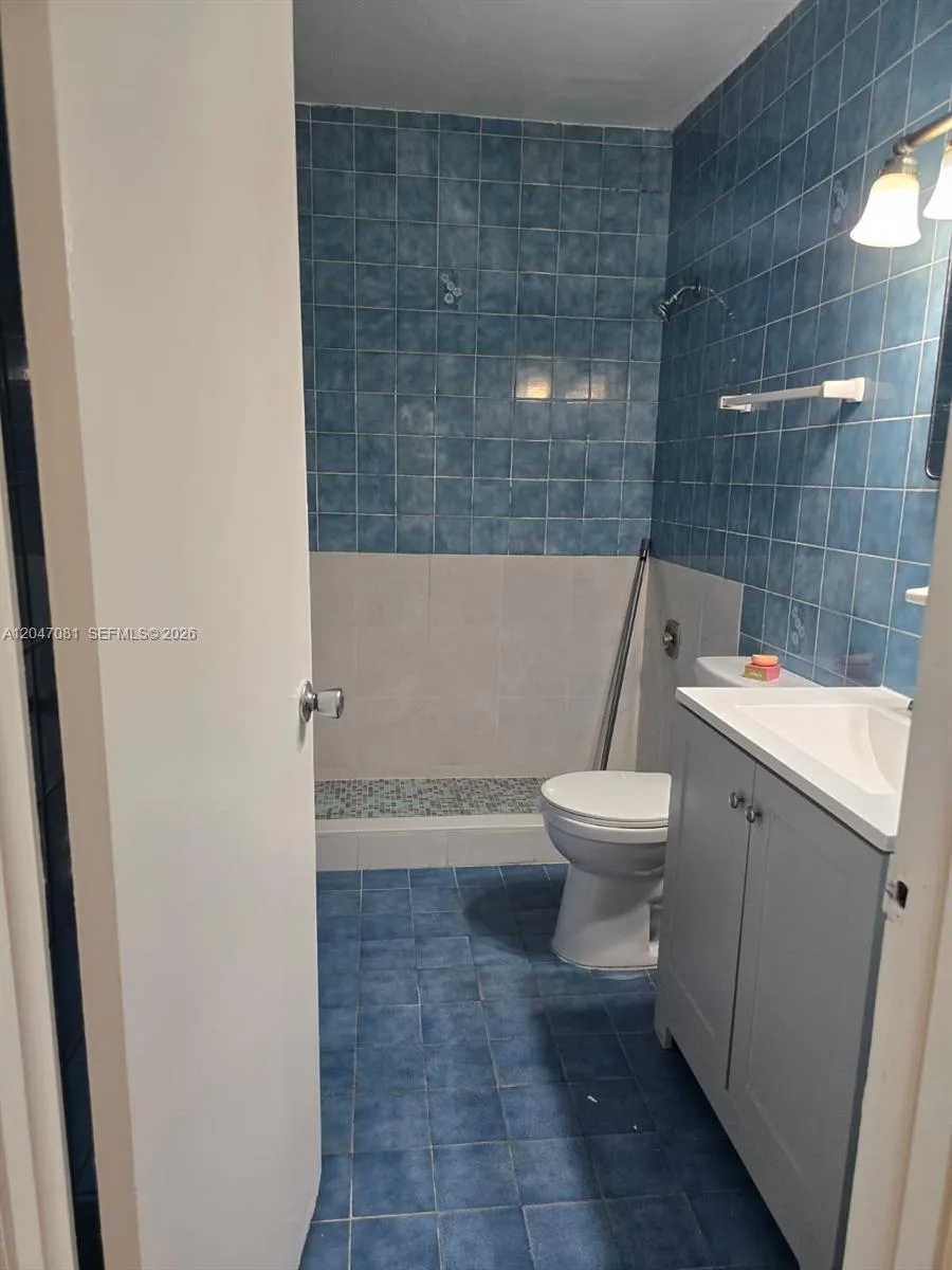 5810 W Flagler St # 3, Miami, FL 33144 photo 4