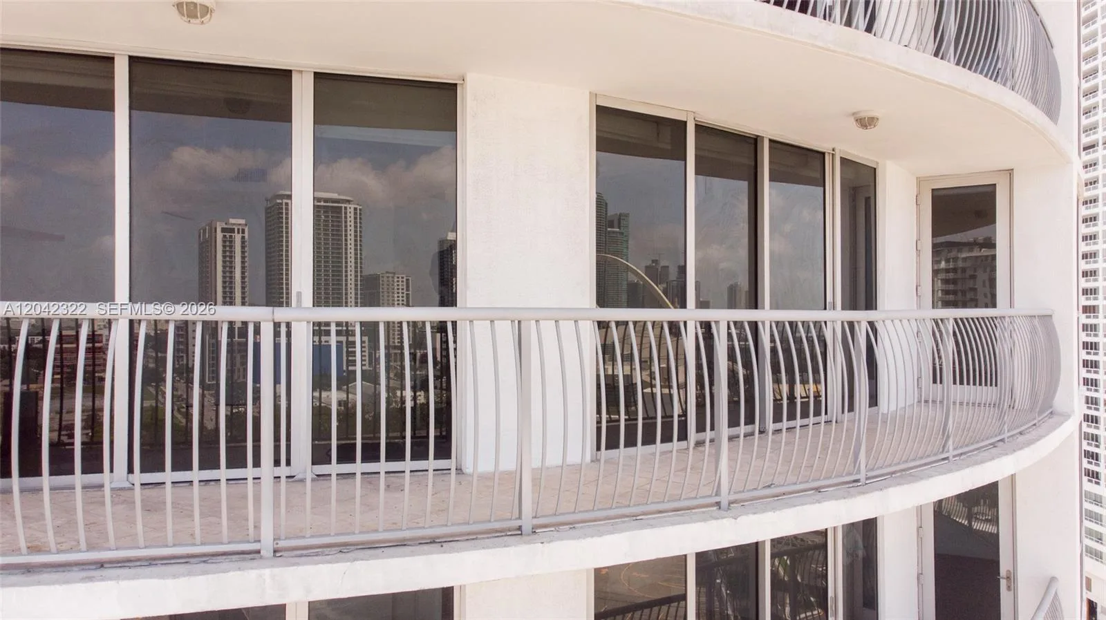 1750 N Bayshore Dr # 1814, Miami, FL 33132 photo 10