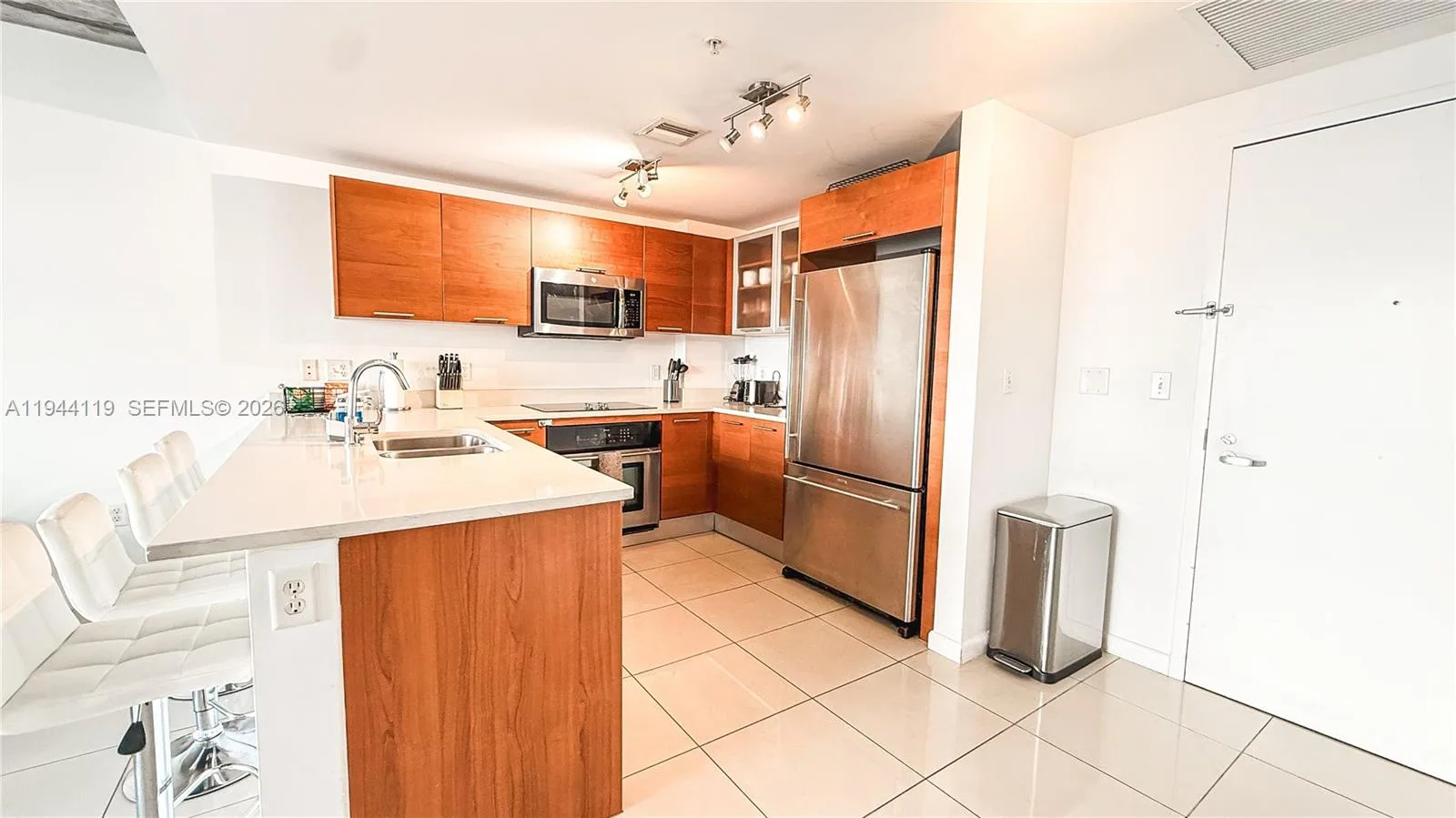 3250 NE 1st Ave # 1110, Miami, FL 33137 photo 8