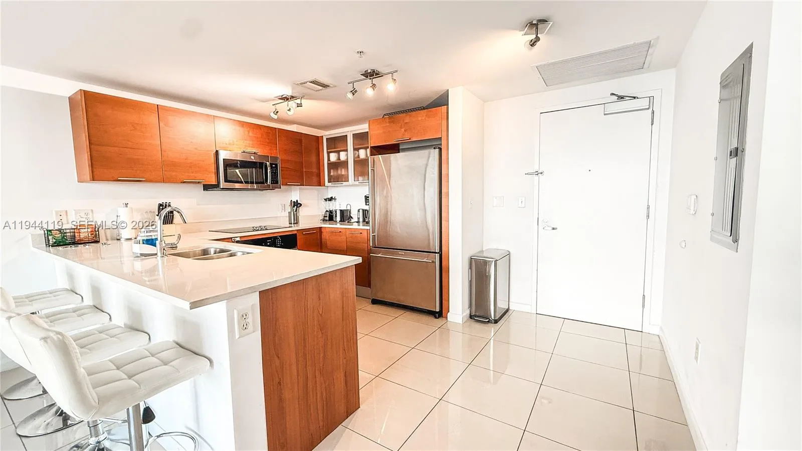 3250 NE 1st Ave # 1110, Miami, FL 33137 photo 9