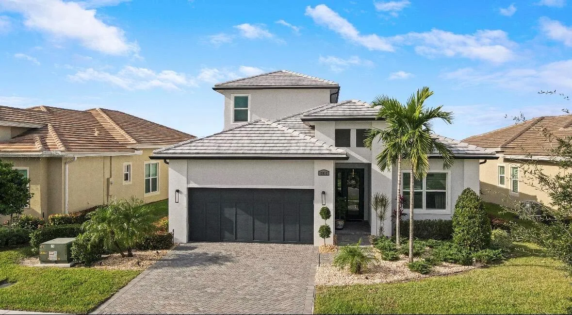 8852 SW Montova Way, Port St. Lucie, FL 34987