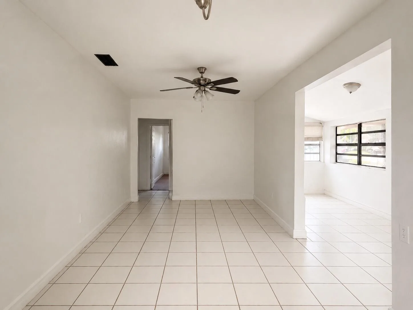 445 NE 163RD Street, Miami, FL 33162 photo 4