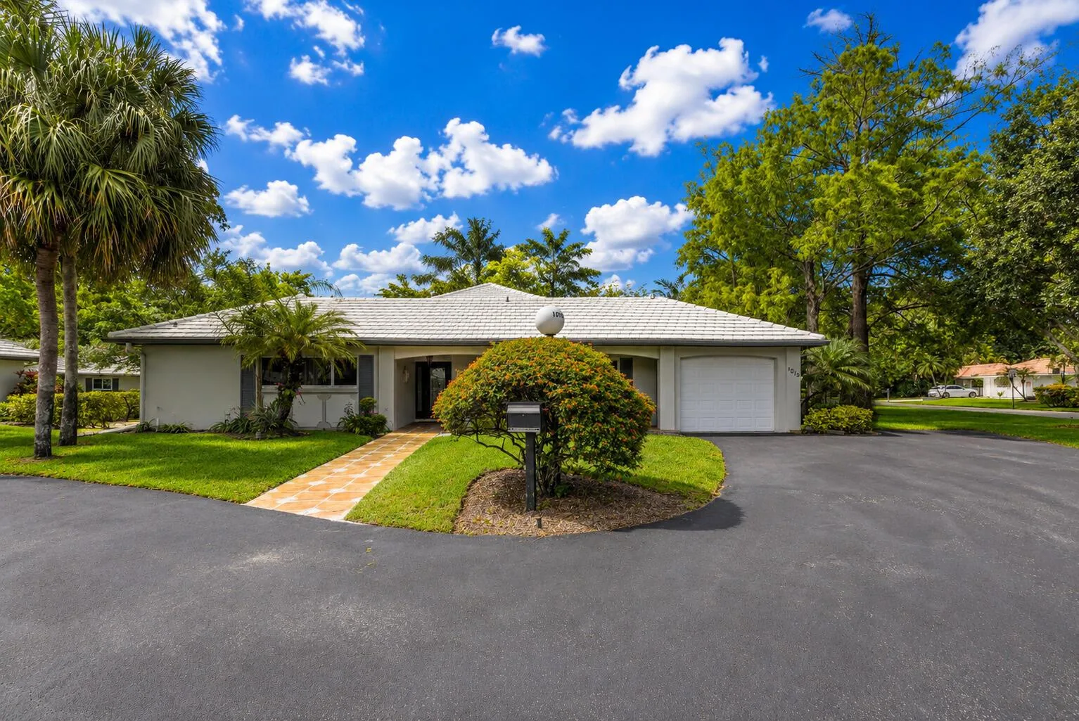 1019 E Cypress Drive, Pompano Beach, FL 33069