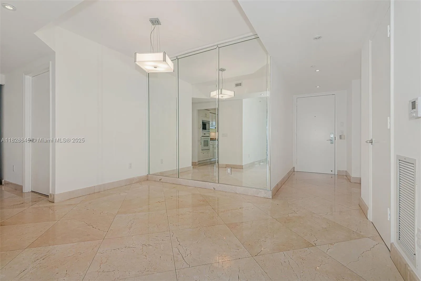 4779 Collins Ave # 3308, Miami Beach, FL 33140 photo 10