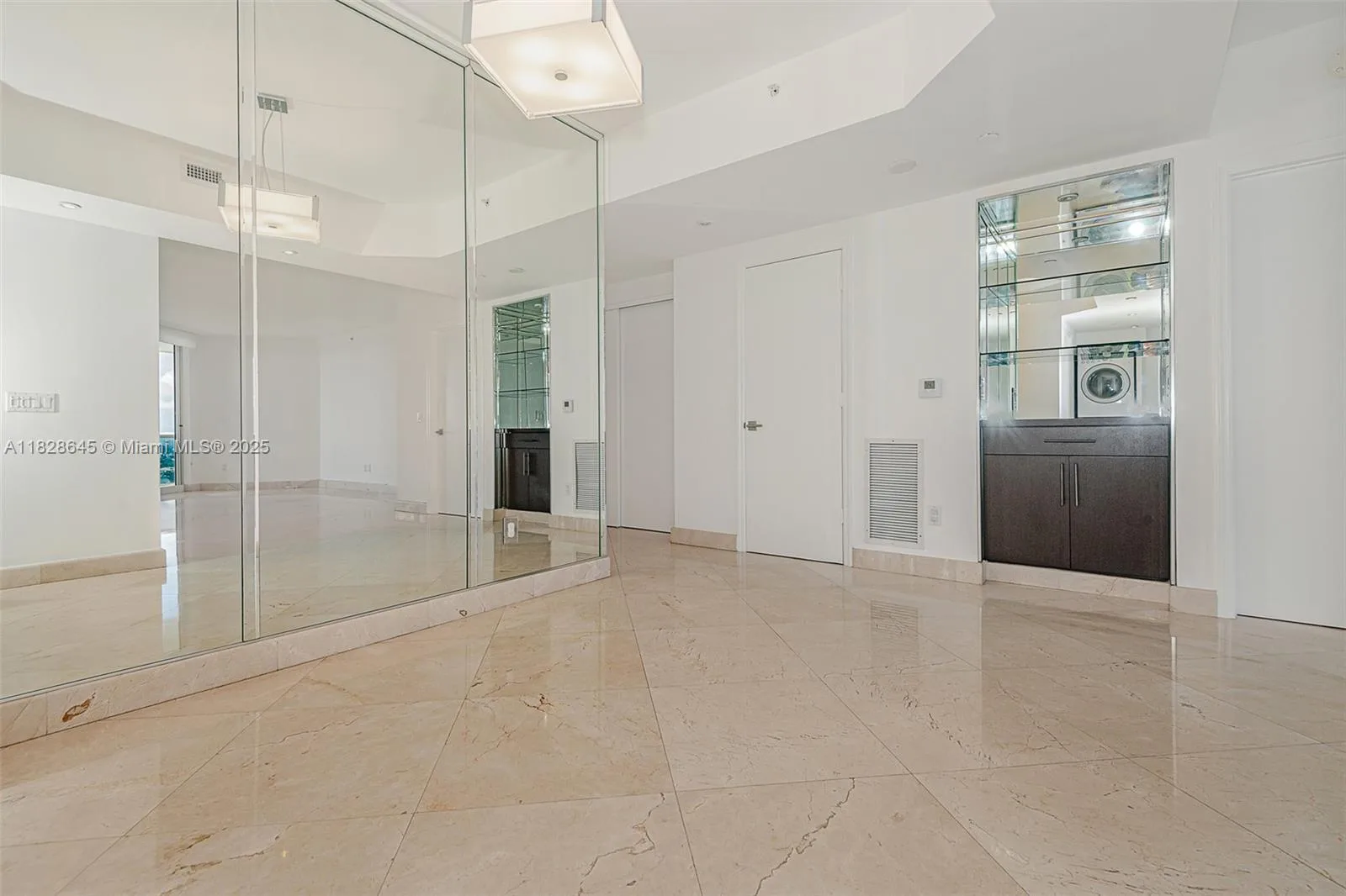 4779 Collins Ave # 3308, Miami Beach, FL 33140 photo 11