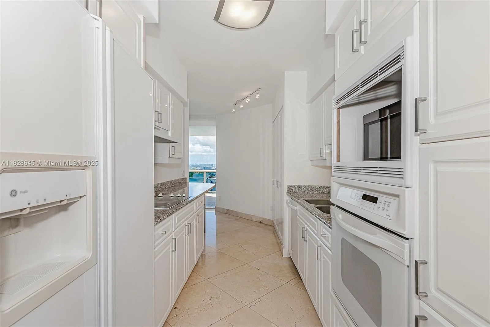 4779 Collins Ave # 3308, Miami Beach, FL 33140 photo 12