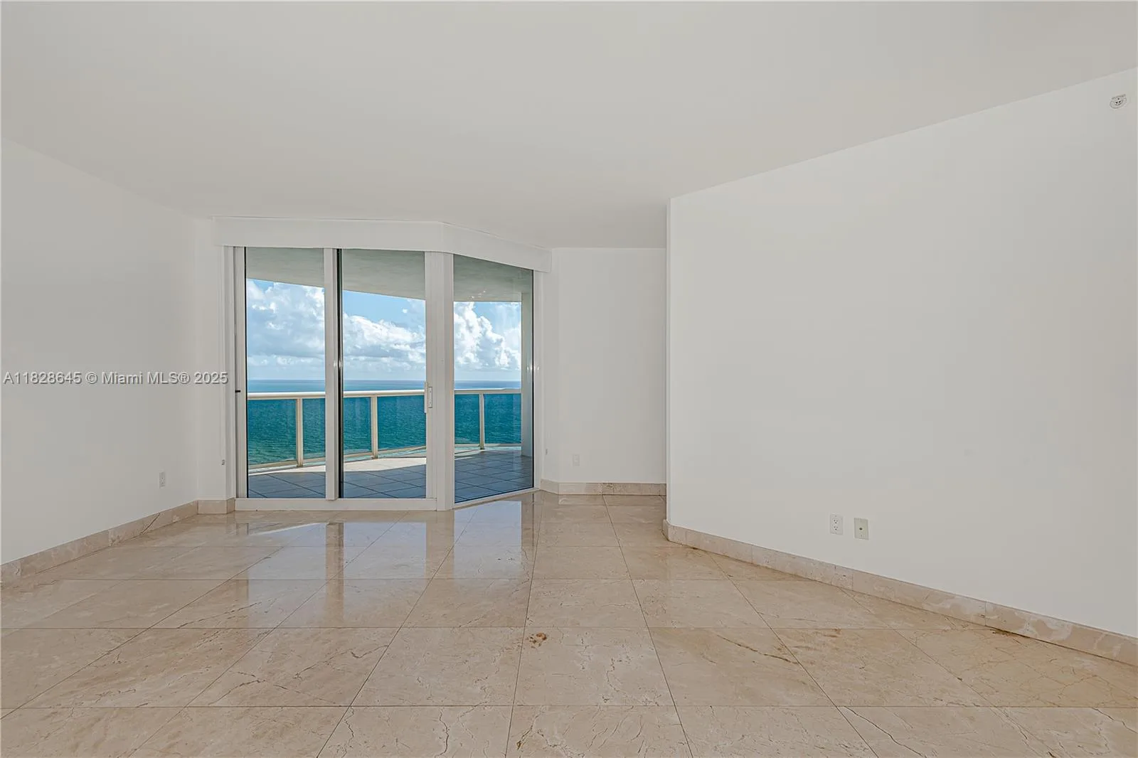 4779 Collins Ave # 3308, Miami Beach, FL 33140 photo 8