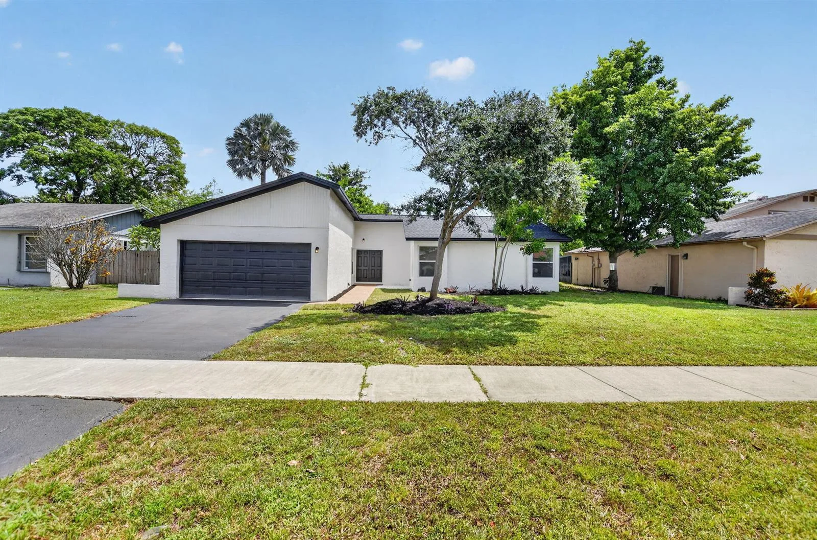 386 NW 40th Terrace, Deerfield Beach, FL 33442