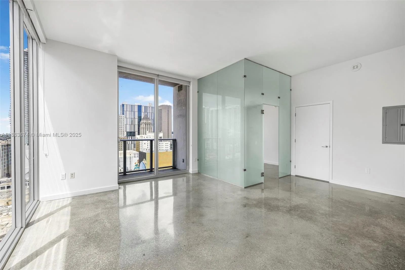 151 SE 1st St # 1711, Miami, FL 33131 photo 10