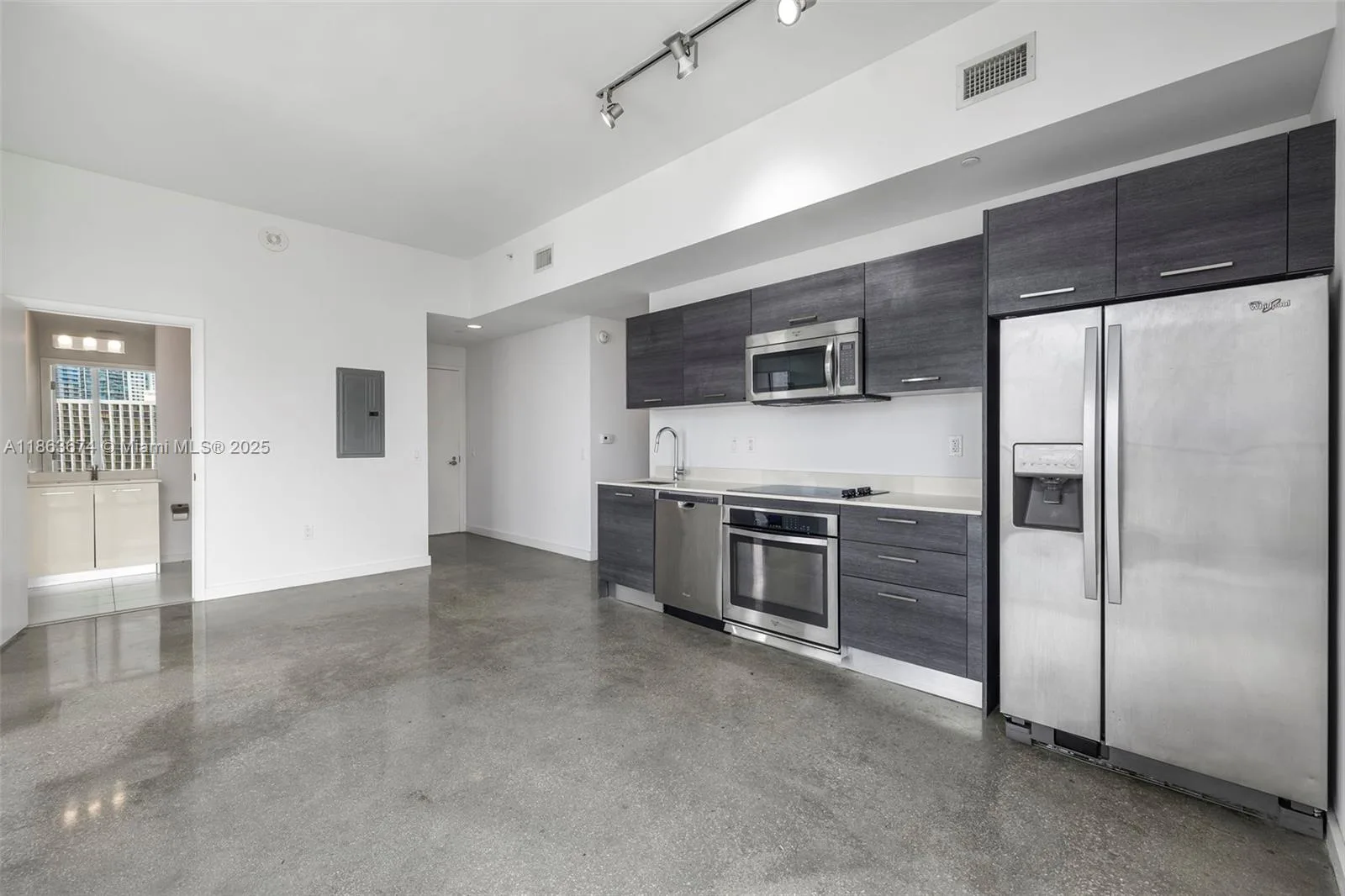 151 SE 1st St # 1711, Miami, FL 33131 photo 6