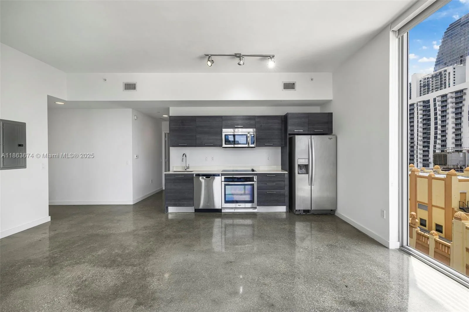 151 SE 1st St # 1711, Miami, FL 33131 photo 7