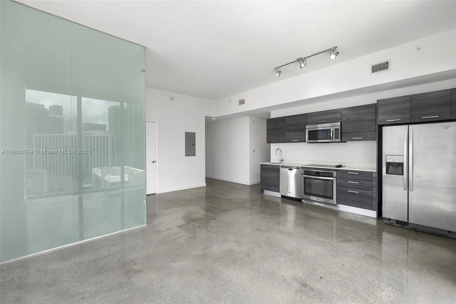 151 SE 1st St # 1711, Miami, FL 33131 photo 9