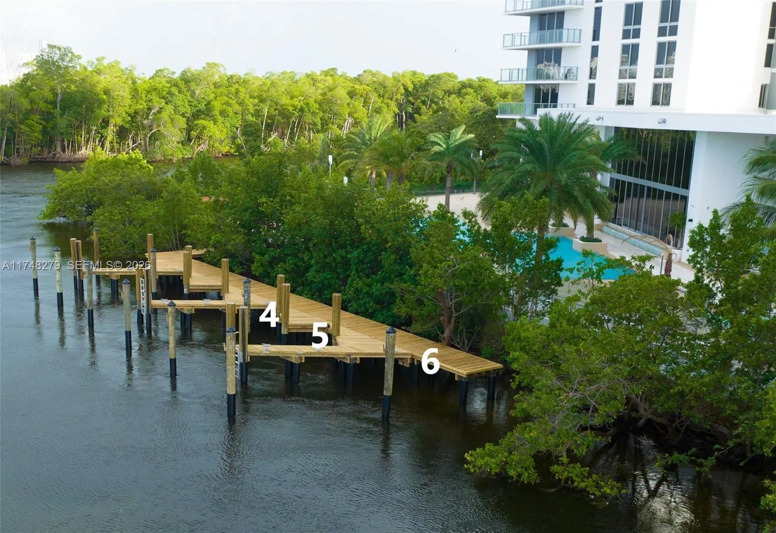 16385 Biscayne Blvd # 1221, North Miami Beach, FL 33160 photo 10
