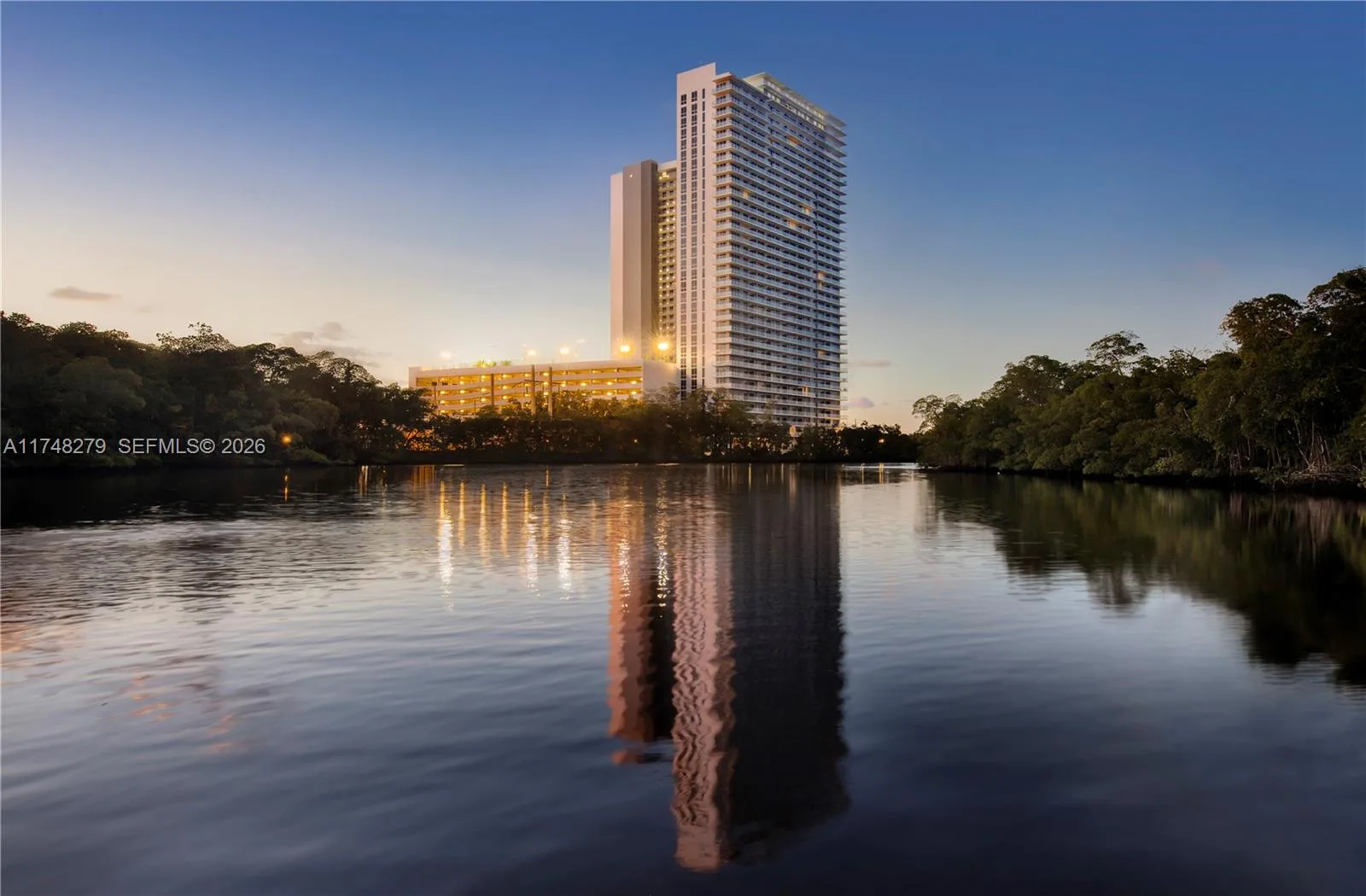 16385 Biscayne Blvd # 1221, North Miami Beach, FL 33160 photo 12