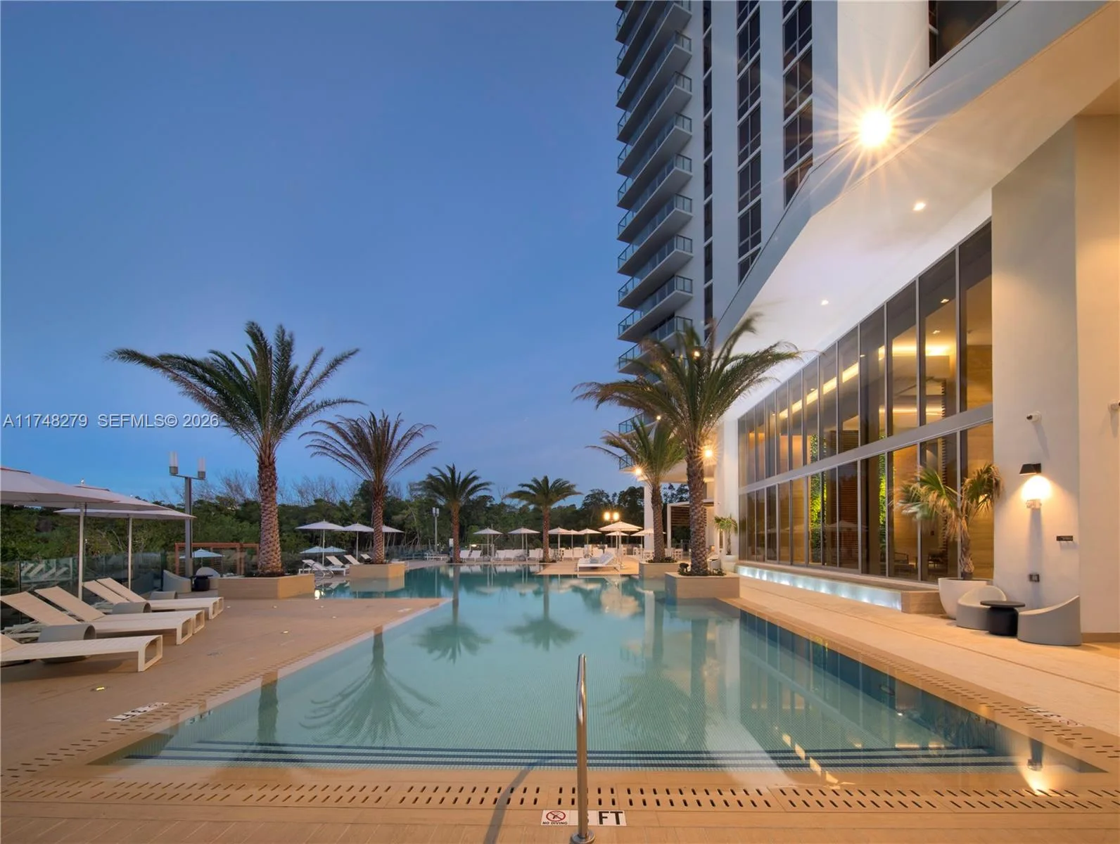 16385 Biscayne Blvd # 1221, North Miami Beach, FL 33160 photo 13