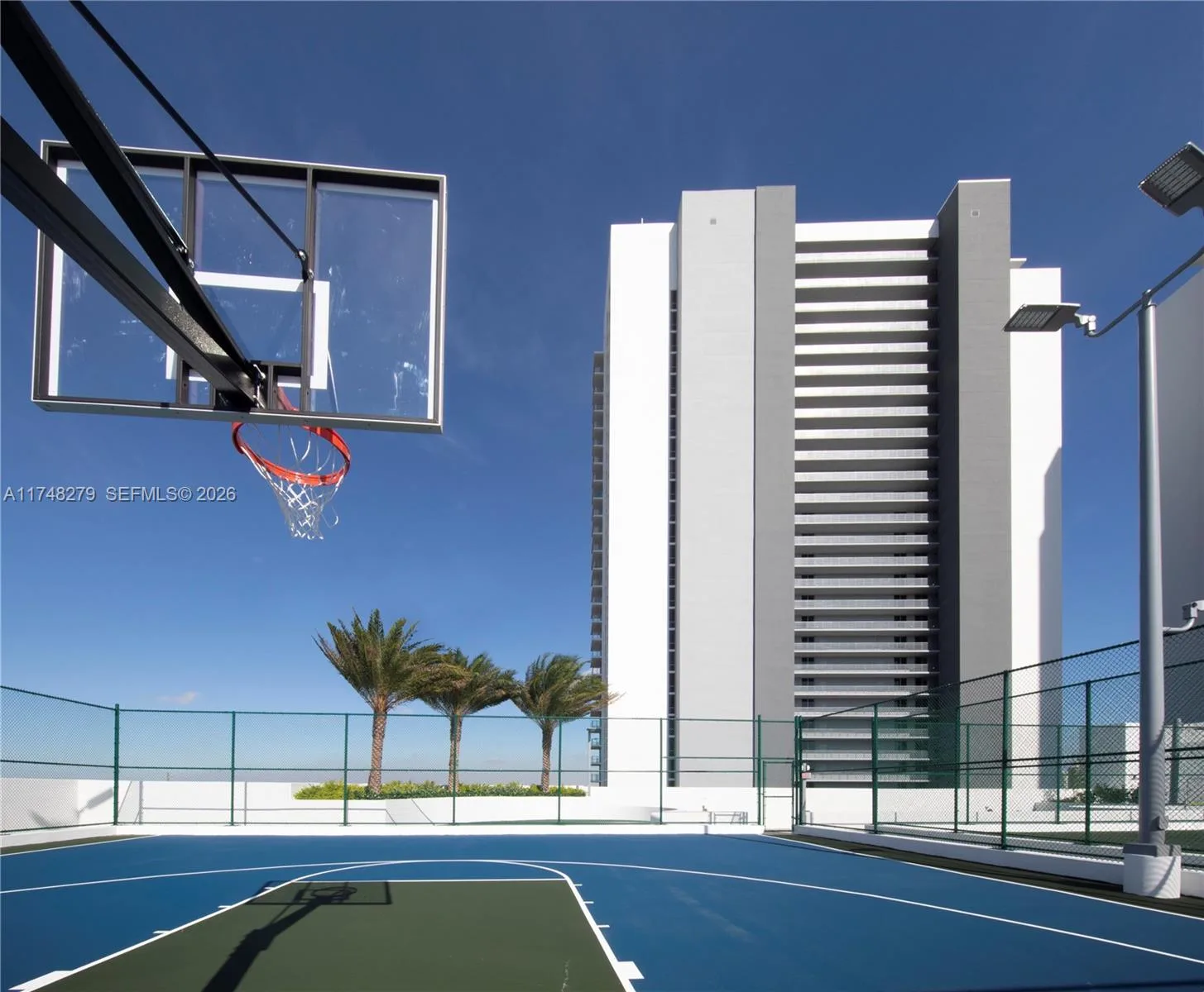 16385 Biscayne Blvd # 1221, North Miami Beach, FL 33160 photo 5