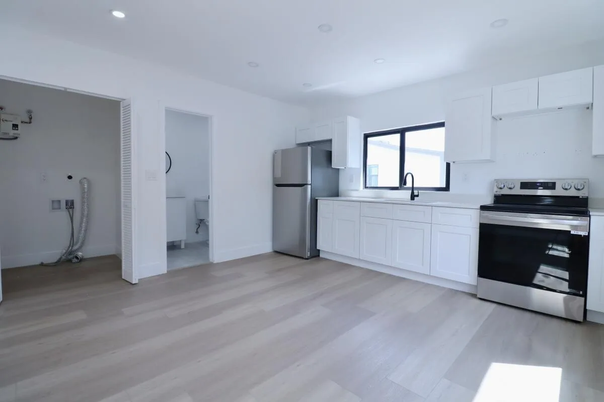 3040 NW 13th Avenue # 2, Miami, FL 33142 photo 2