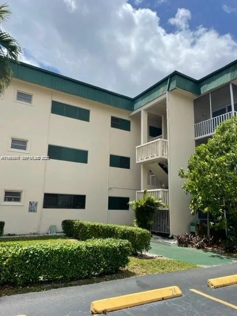 1450 Atlantic Shores Blvd # 304, Hallandale Beach, FL 33009 photo 11