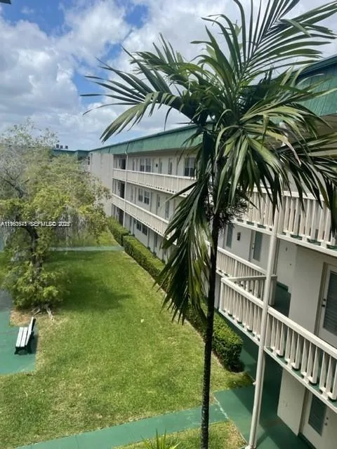 1450 Atlantic Shores Blvd # 304, Hallandale Beach, FL 33009 photo 12