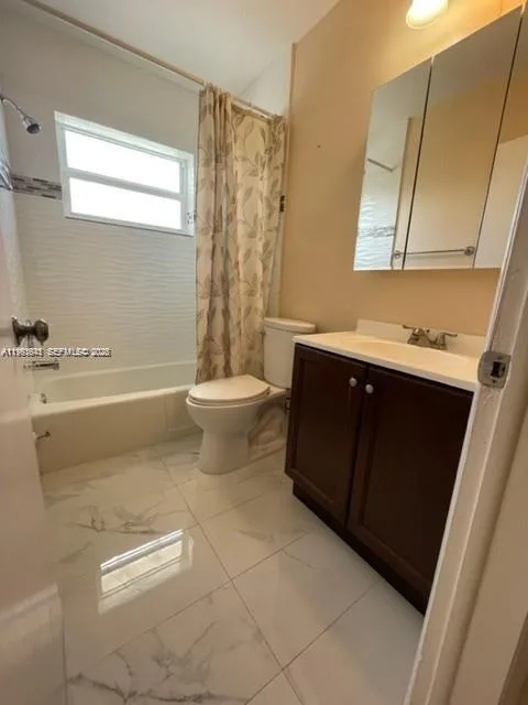 1450 Atlantic Shores Blvd # 304, Hallandale Beach, FL 33009 photo 6