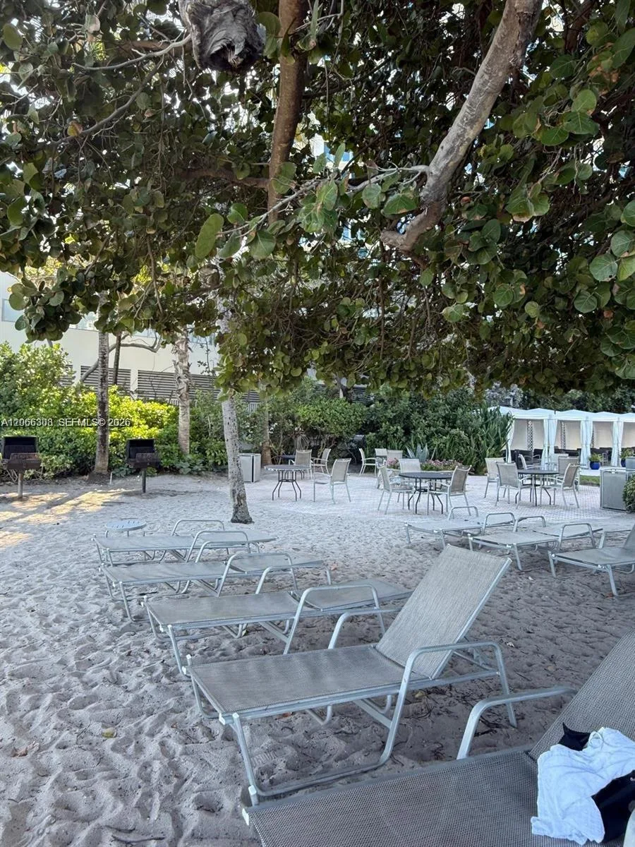 3001 S Ocean Dr # 107, Hollywood, FL 33019