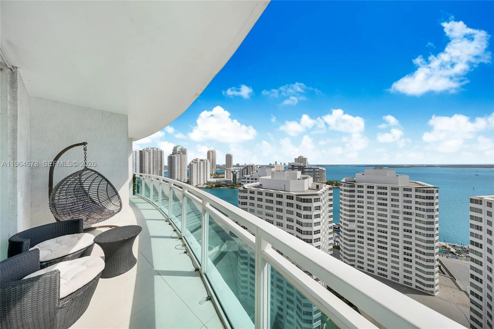 950 Brickell Bay Dr # 2211, Miami, FL 33131