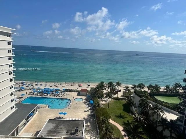 19201 Collins Ave # 1044, Sunny Isles Beach, FL 33160 photo 3