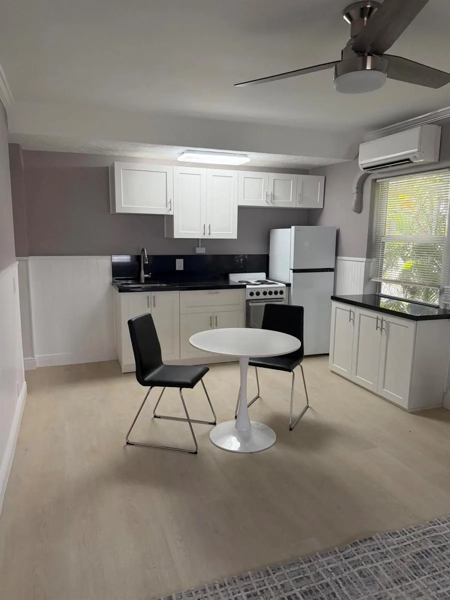 220 Washingtonia Avenue # E, Lauderdale By The Sea, FL 33308 — zdjęcie 2