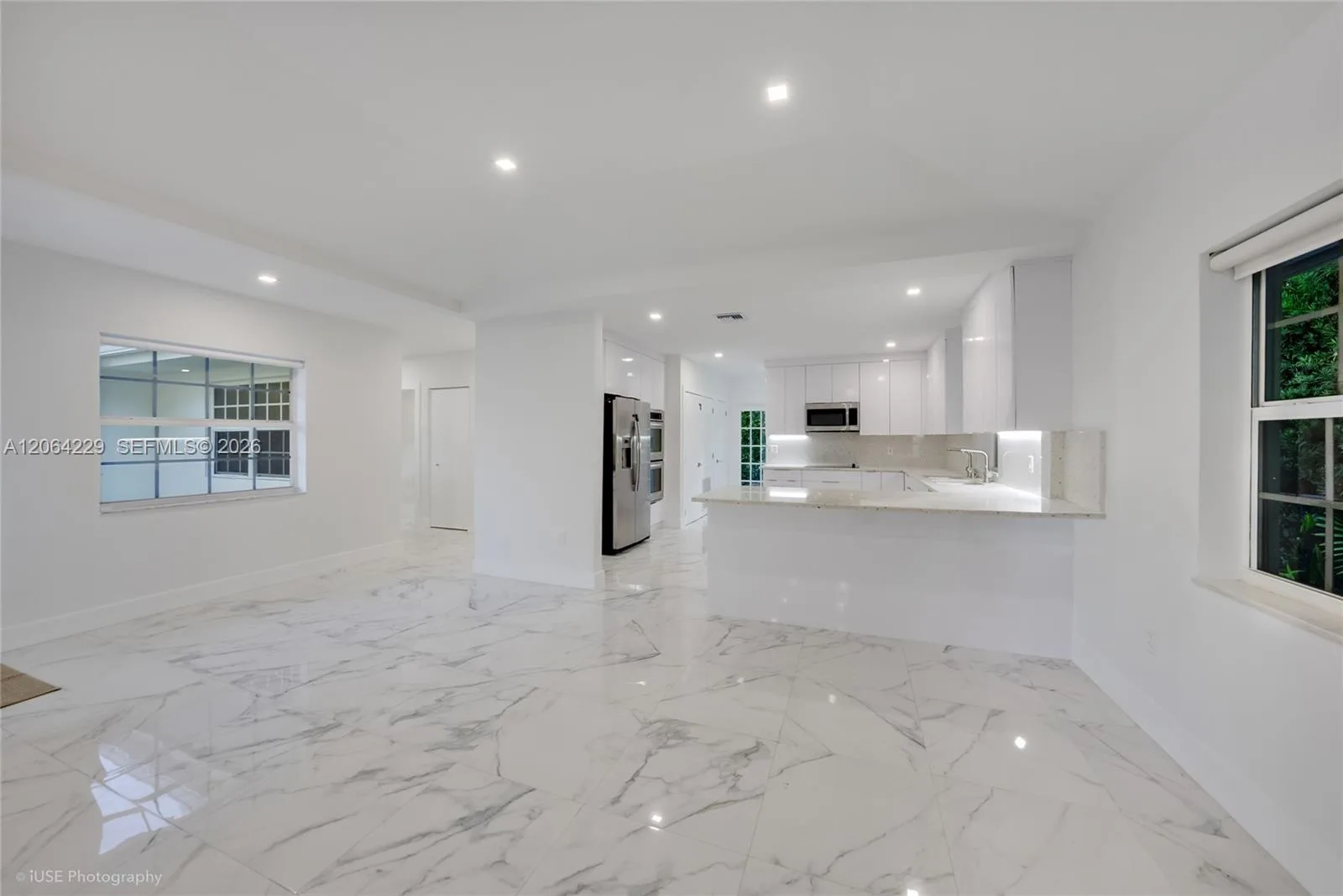 52 Camden Dr, Bal Harbour, FL 33154 photo 11