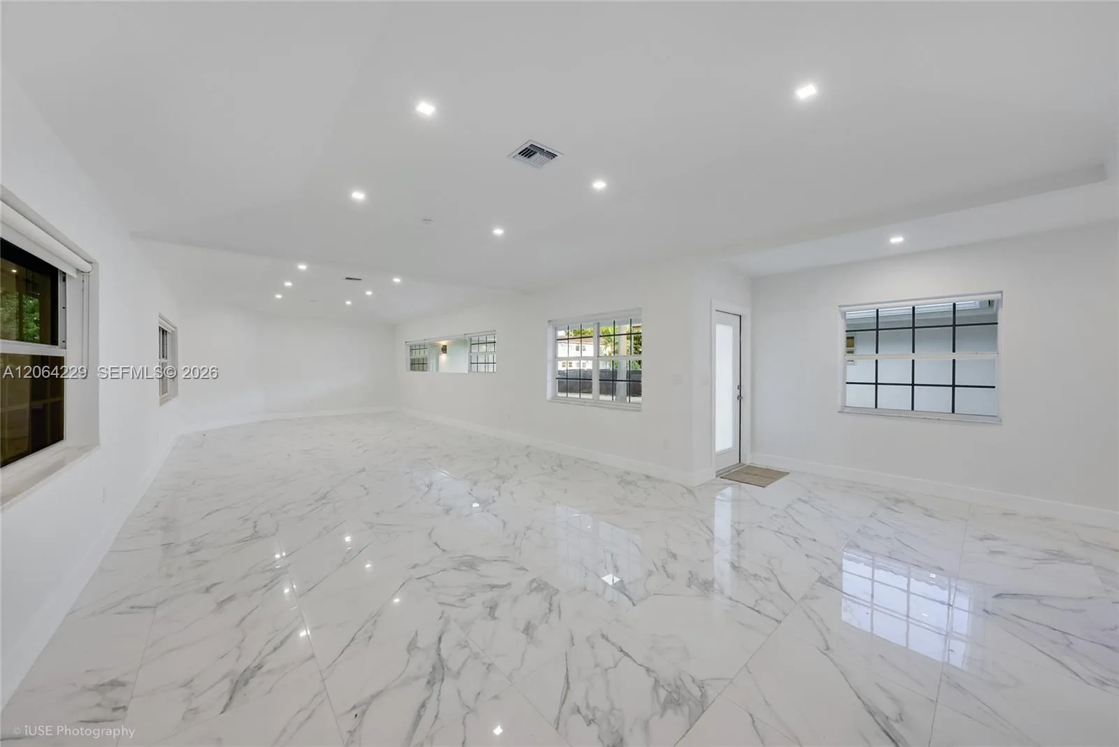 52 Camden Dr, Bal Harbour, FL 33154 photo 13