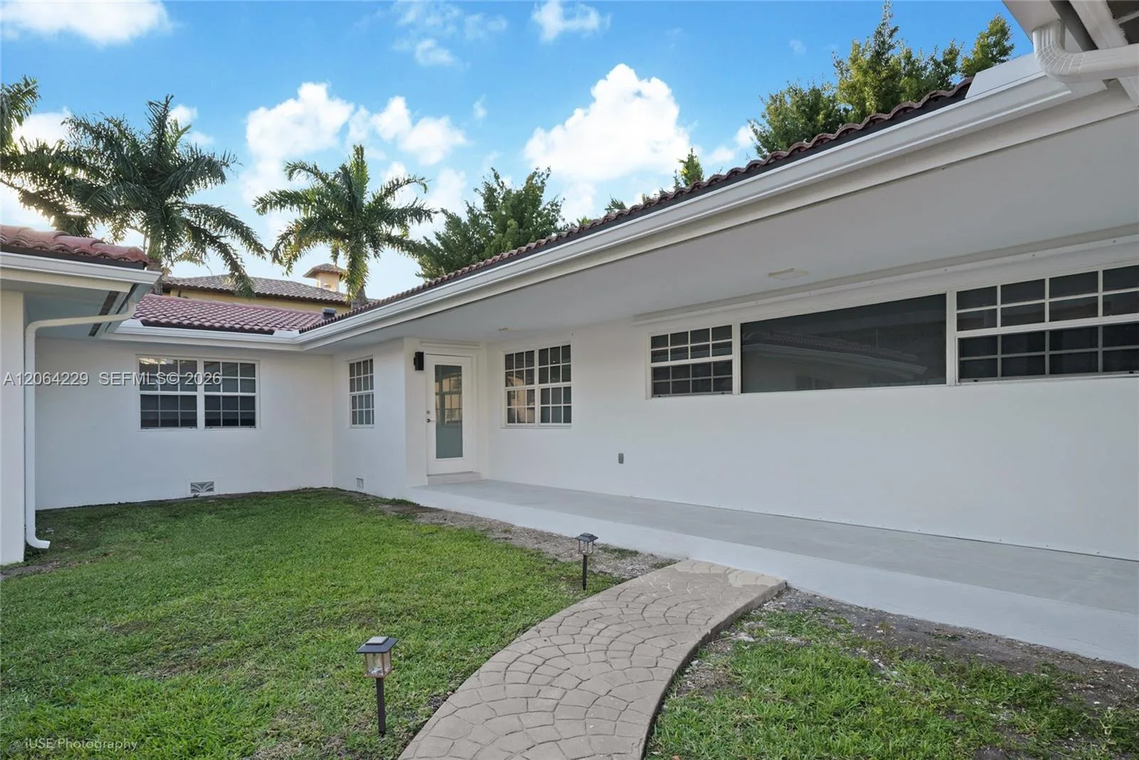 52 Camden Dr, Bal Harbour, FL 33154 photo 7