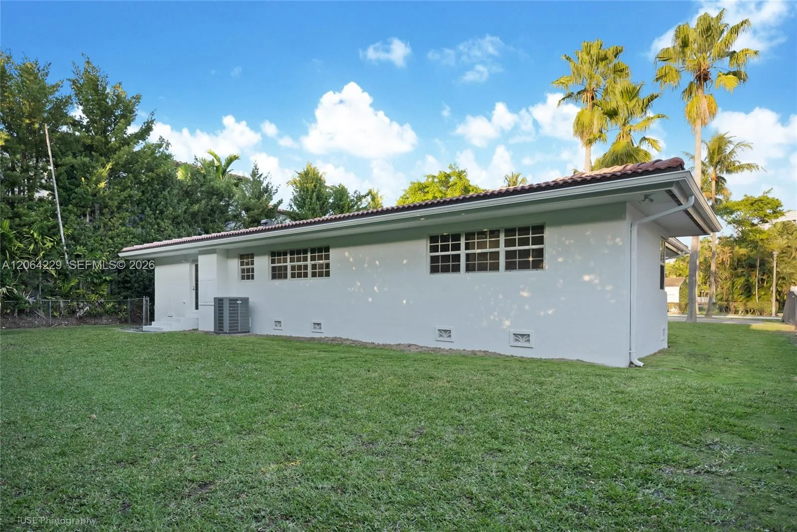 52 Camden Dr, Bal Harbour, FL 33154 photo 8