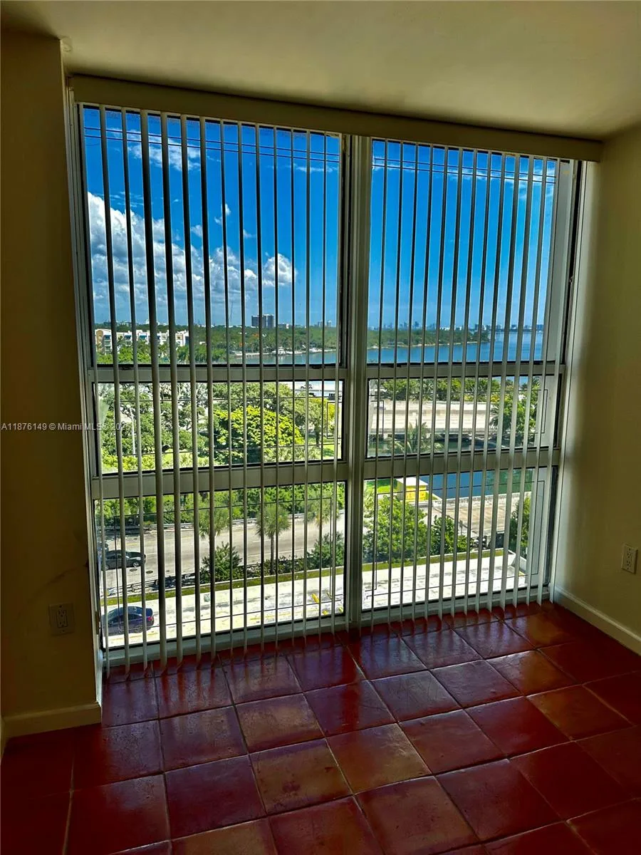 600 NE 36th St # 814, Miami, FL 33137 photo 13