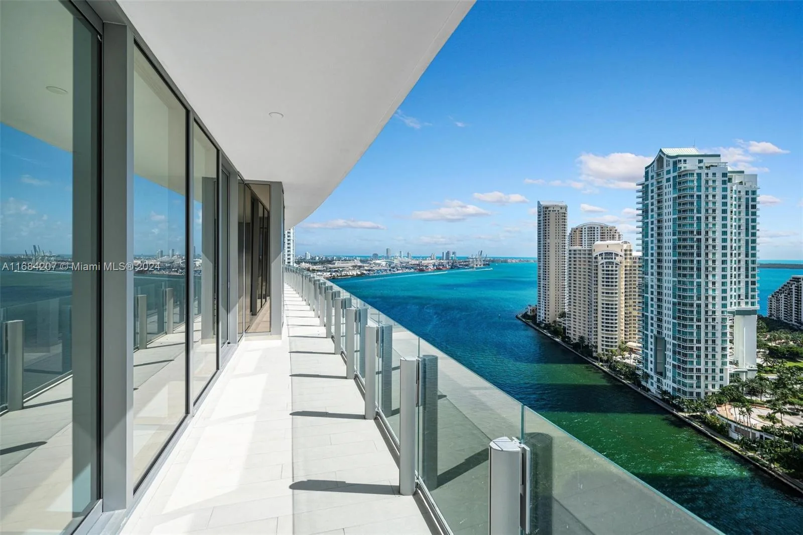 300 Biscayne Blvd Way # 2501, Miami, FL 33131 photo 12