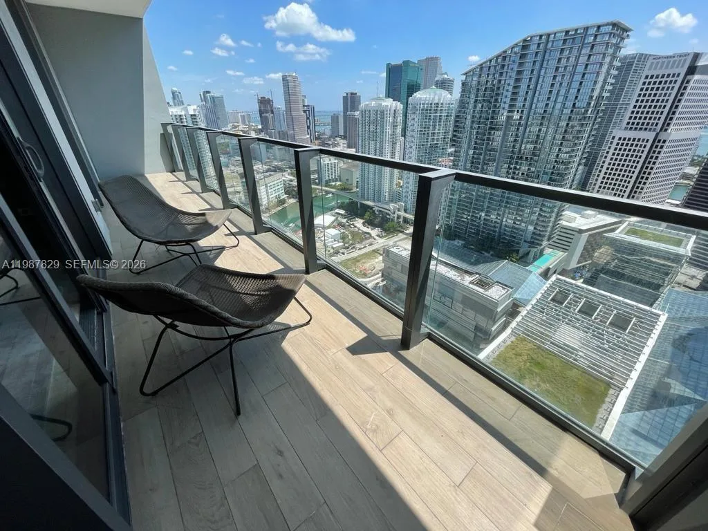 88 SW 7th St # 3609, Miami, FL 33130 photo 9