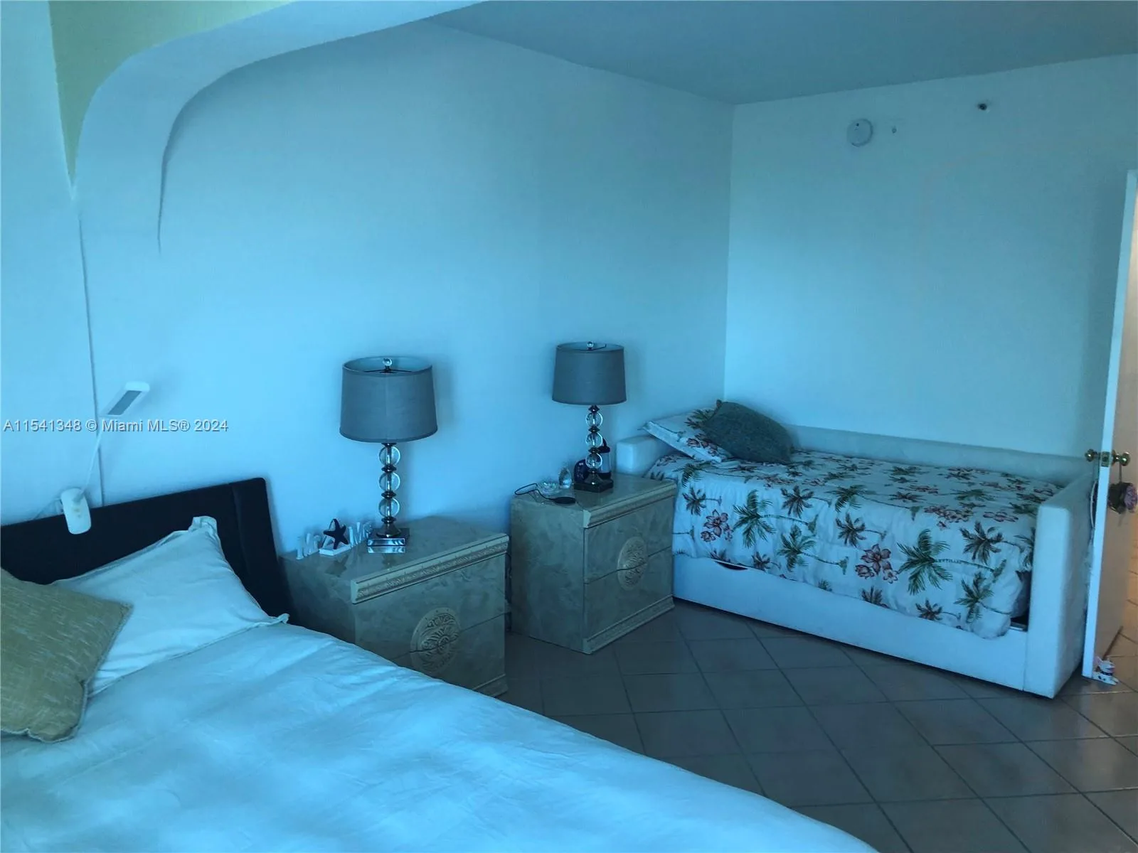 5445 Collins Ave # TH2, Miami Beach, FL 33140 photo 7