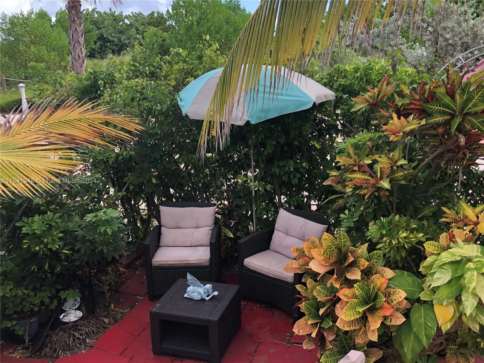 5445 Collins Ave # TH2, Miami Beach, FL 33140 photo 9