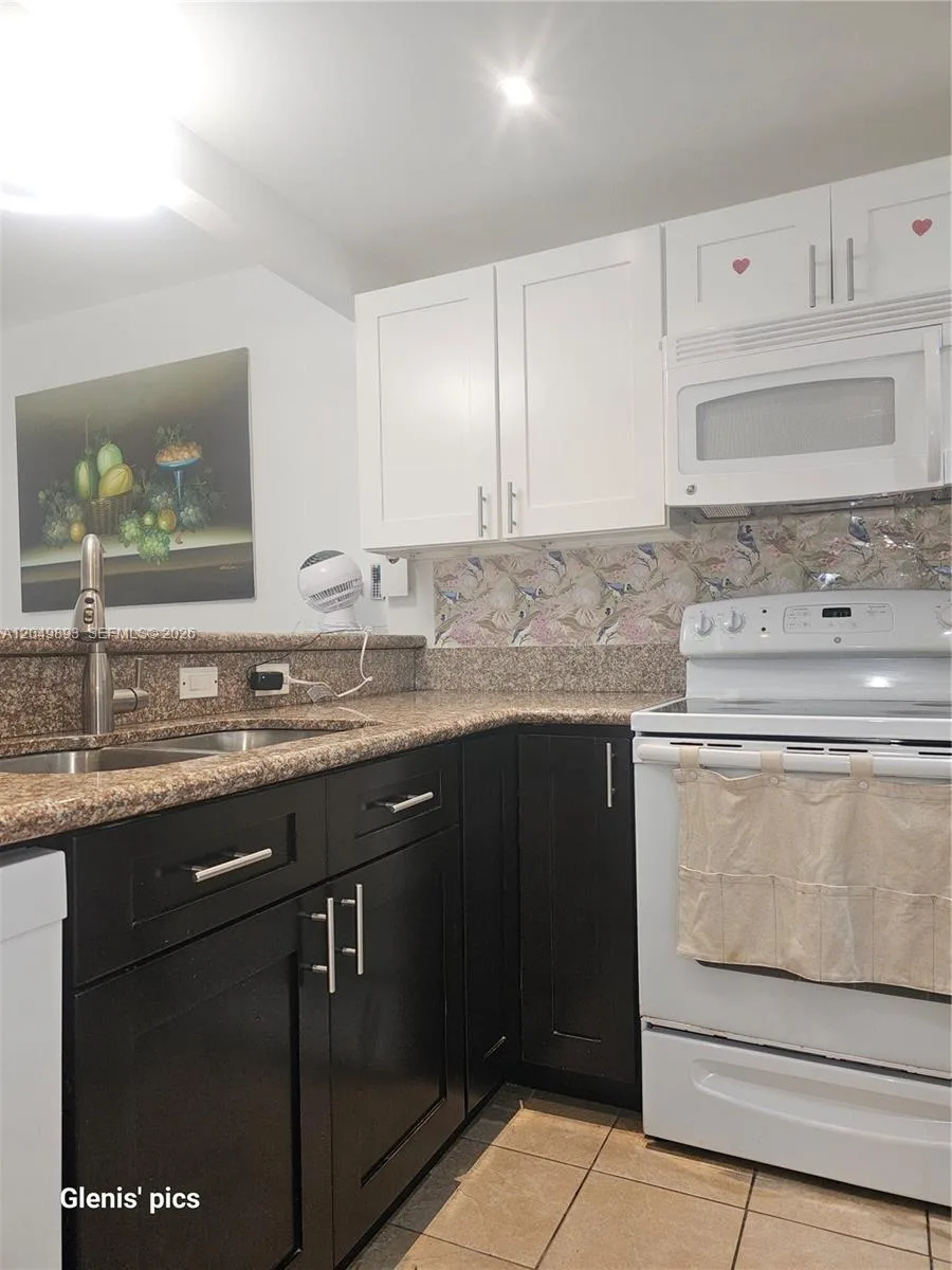 20400 W Country Club Dr # 204, Aventura, FL 33180 photo 6