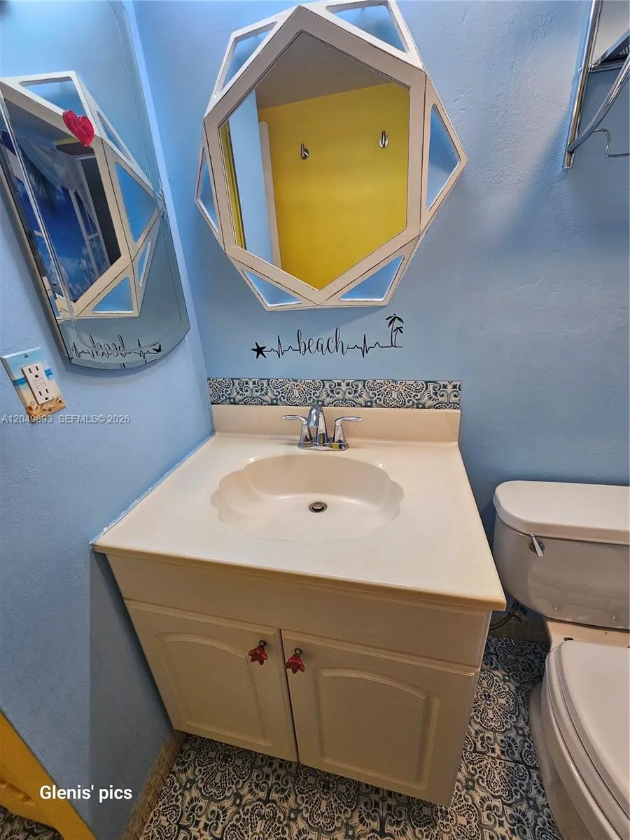 20400 W Country Club Dr # 204, Aventura, FL 33180 photo 8