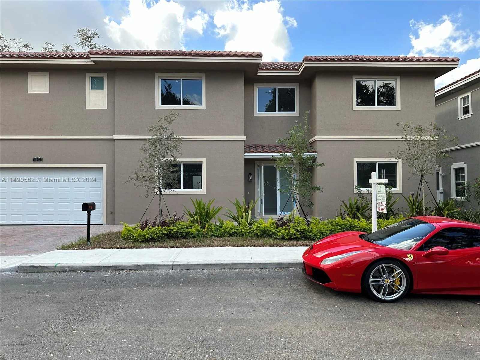 3562 Forest View Cir, Dania Beach, FL 33312 photo 2