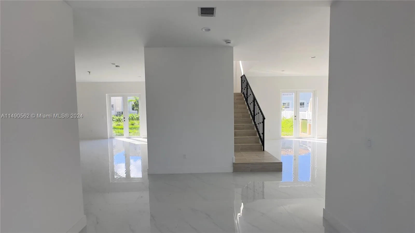 3562 Forest View Cir, Dania Beach, FL 33312 photo 7