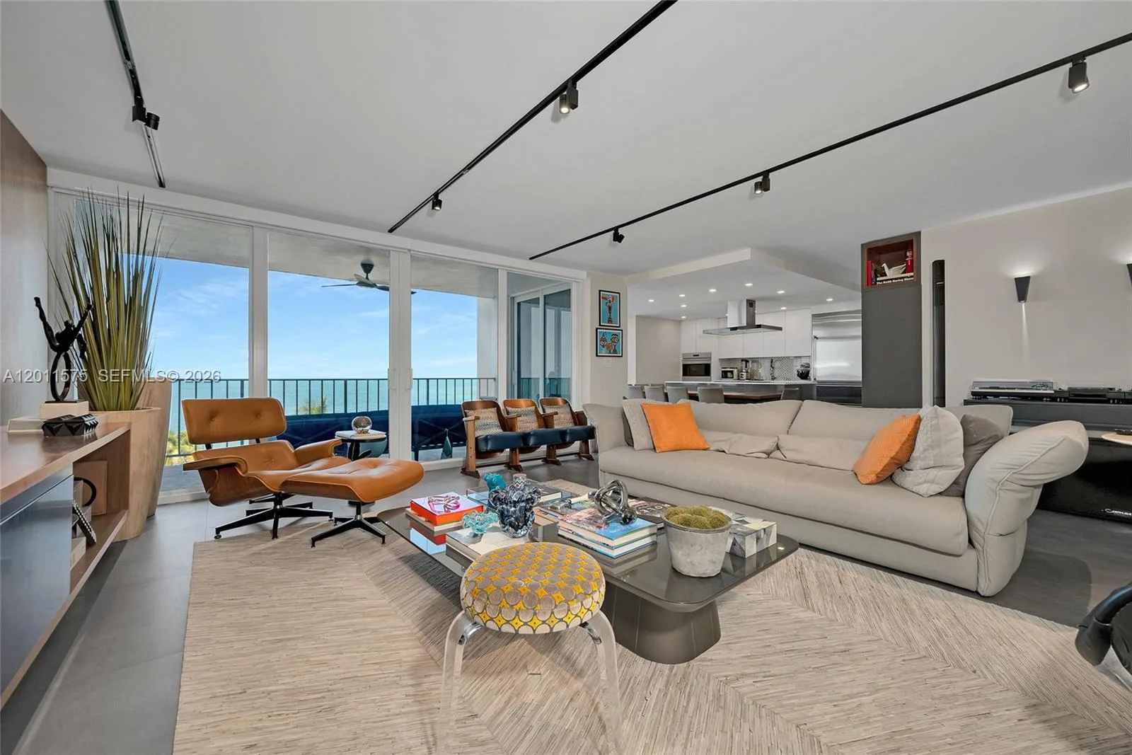 881 Ocean Dr # 7D, Key Biscayne, FL 33149
