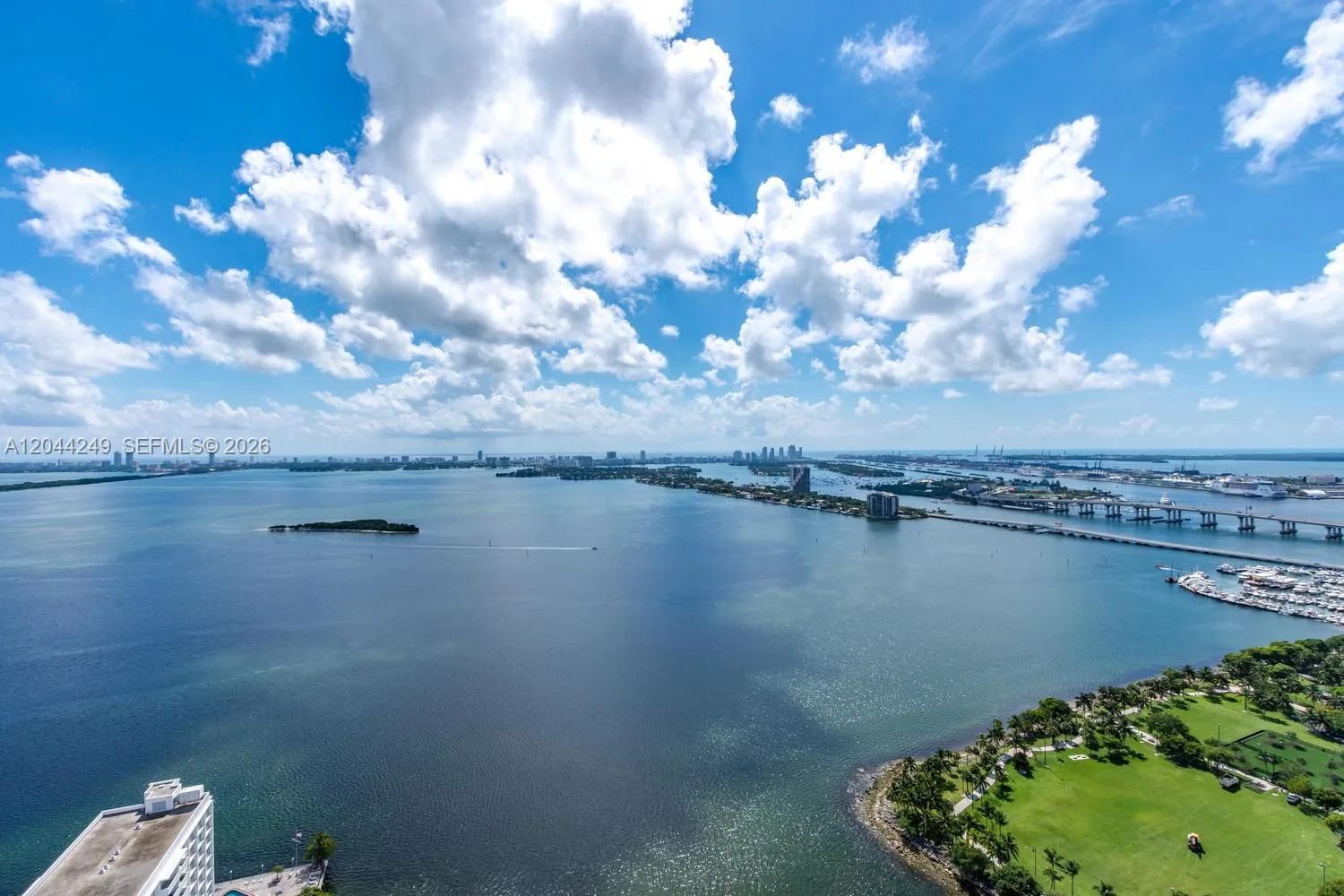 2020 N Bayshore Dr # 3904, Miami, FL 33137