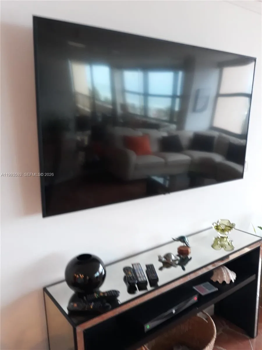 2555 Collins Ave # 703, Miami Beach, FL 33140 photo 4