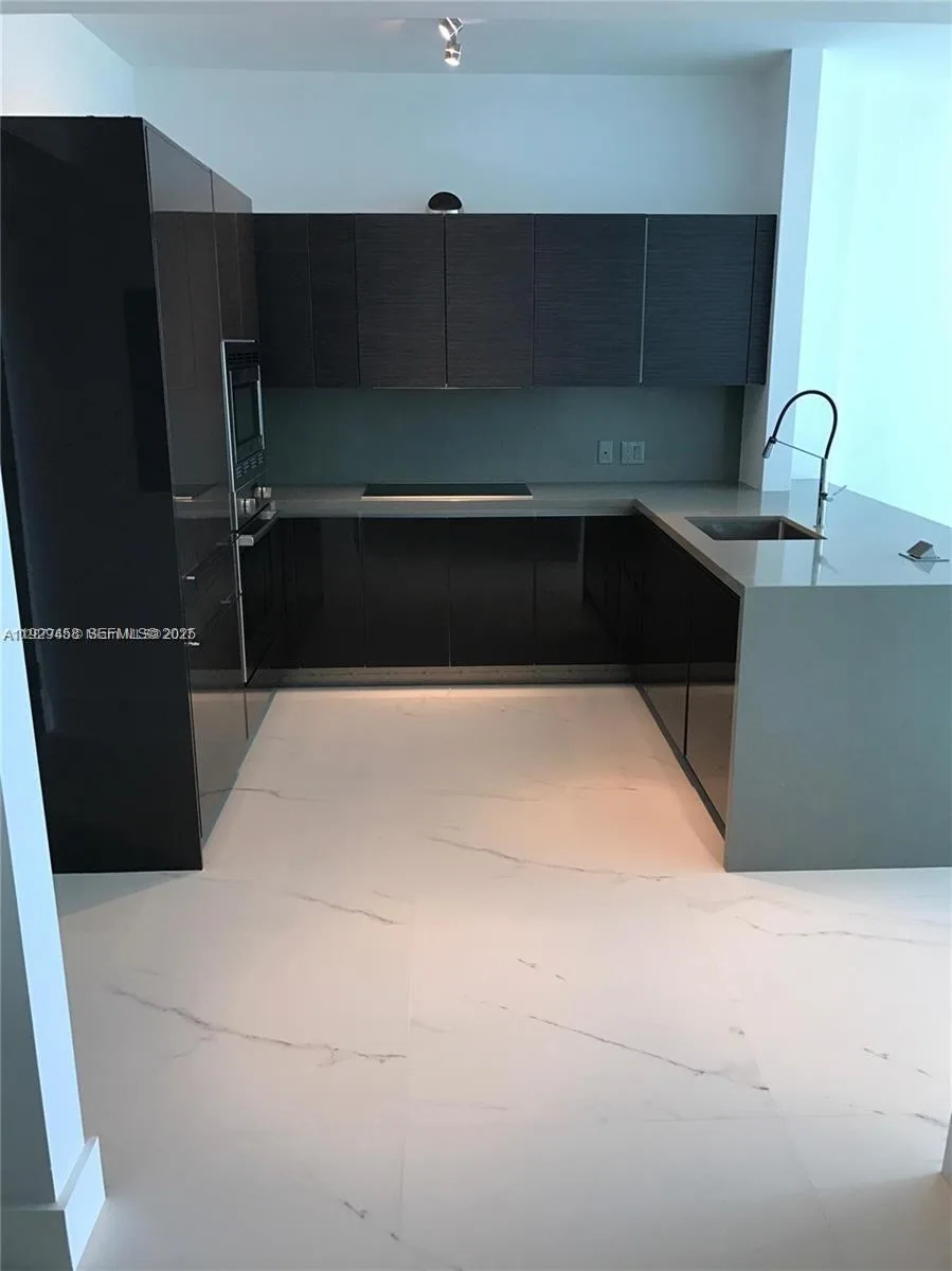 1080 Brickell Ave # 3007, Miami, FL 33131 photo 3