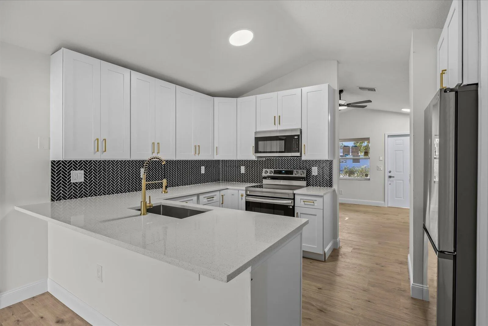 945 SE Forrest Park Drive, Stuart, FL 34994